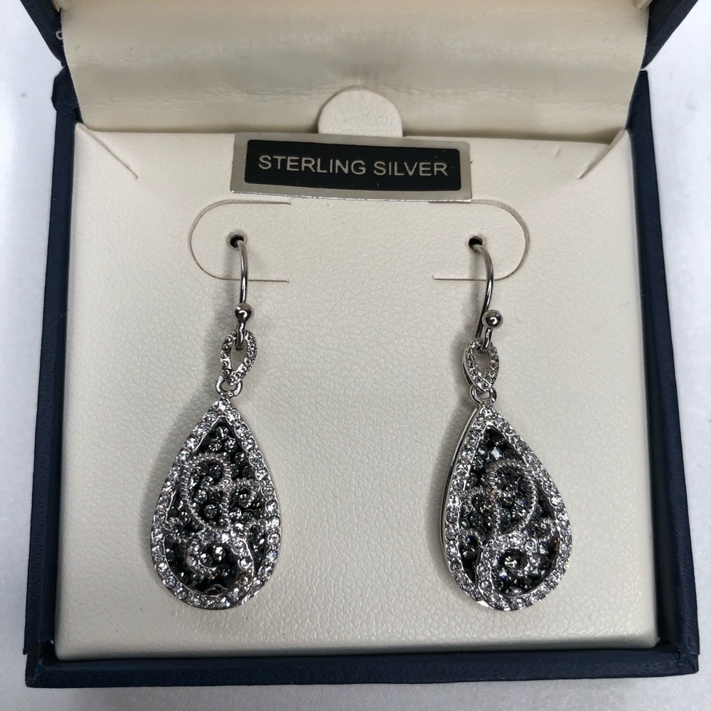 NWOT Sterling Silver clear & jet crystal drop earrings